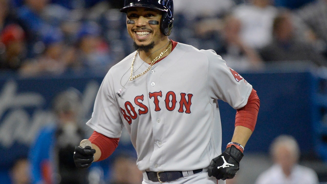 LEADING OFF: Betts back in leadoff spot, Giolito streaking